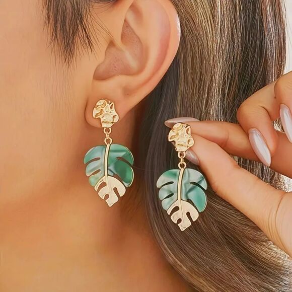 "Fiona" Palm Leaf Dangle Earring | Green and Gold - Picture 1 of 3